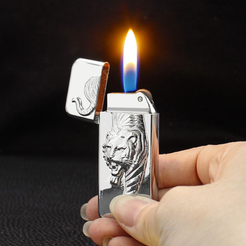 XF616   New Tiger Embossed Craft Grinding Wheel Lighter Metal Drawing Open Flame Inflatable Cigarette Lighter Wholesale