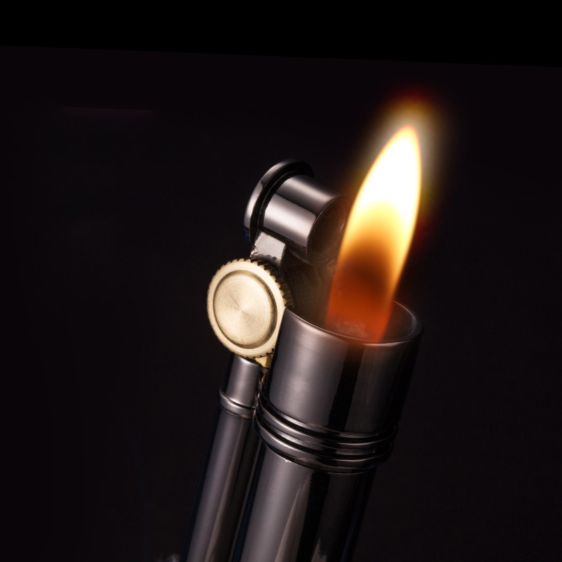 CHIEF CF016 Creative metal windproof retro personality kerosene lighter cigarette lighter men's cigarette set wholesale