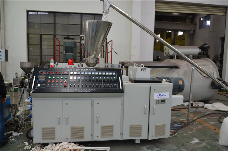 China Machine PVC Plastic Profile Extrusion Line / PVC Baseboard Machine