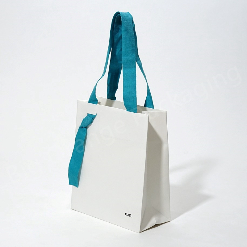 Fancy Recyclable Shopping Clothing Paper Packaging Bag Special Bowknot Ribbon Handle White Handmade Paper Gift Bag