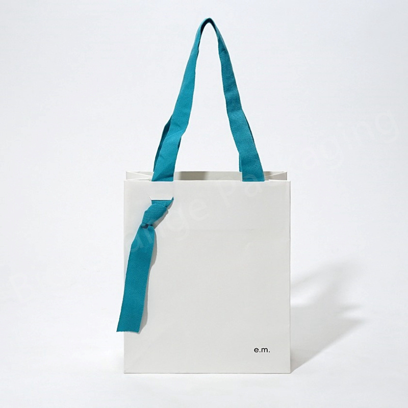 Fancy Recyclable Shopping Clothing Paper Packaging Bag Special Bowknot Ribbon Handle White Handmade Paper Gift Bag