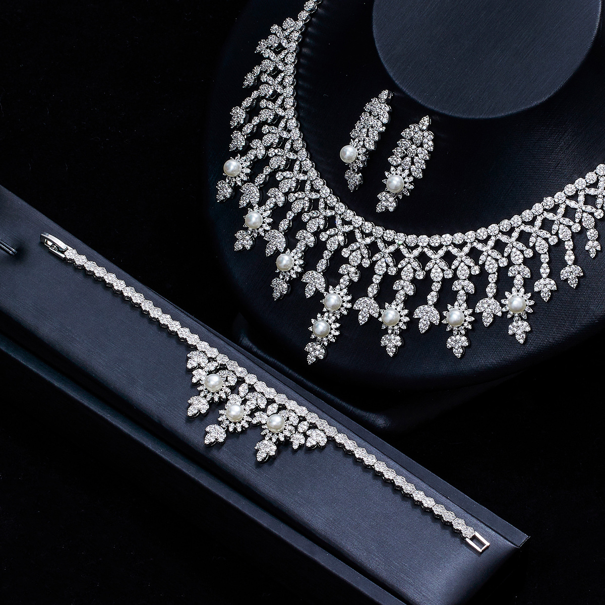 Luxury Zircon Diamond Jewelry Set Tassels Necklace Bracelet Earring Ring Set for Women Bridal Jewelry Wedding Party