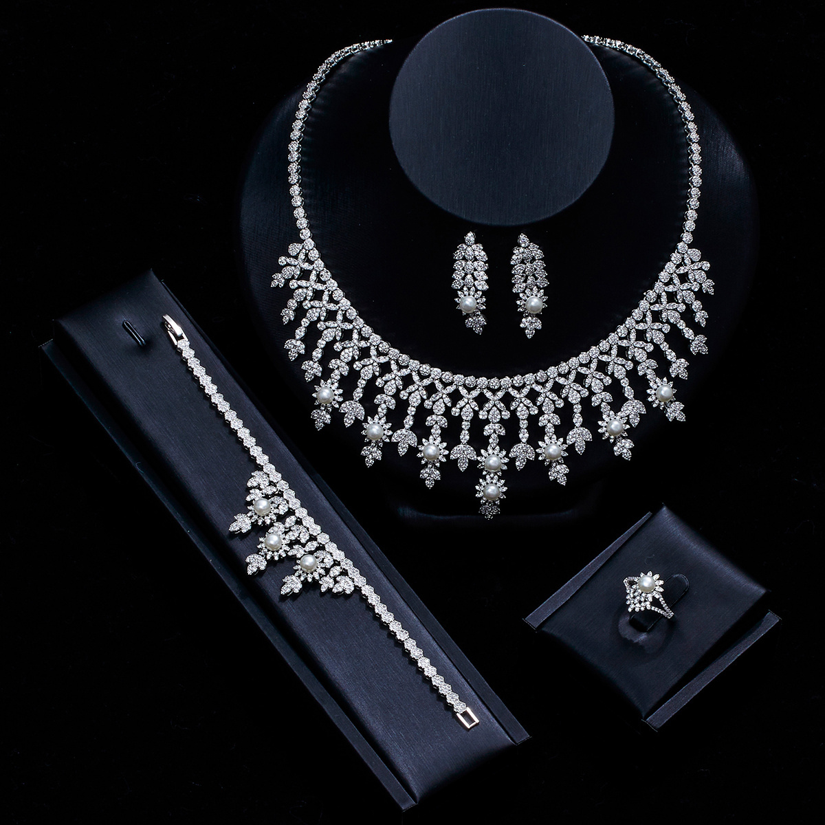 Luxury Zircon Diamond Jewelry Set Tassels Necklace Bracelet Earring Ring Set for Women Bridal Jewelry Wedding Party