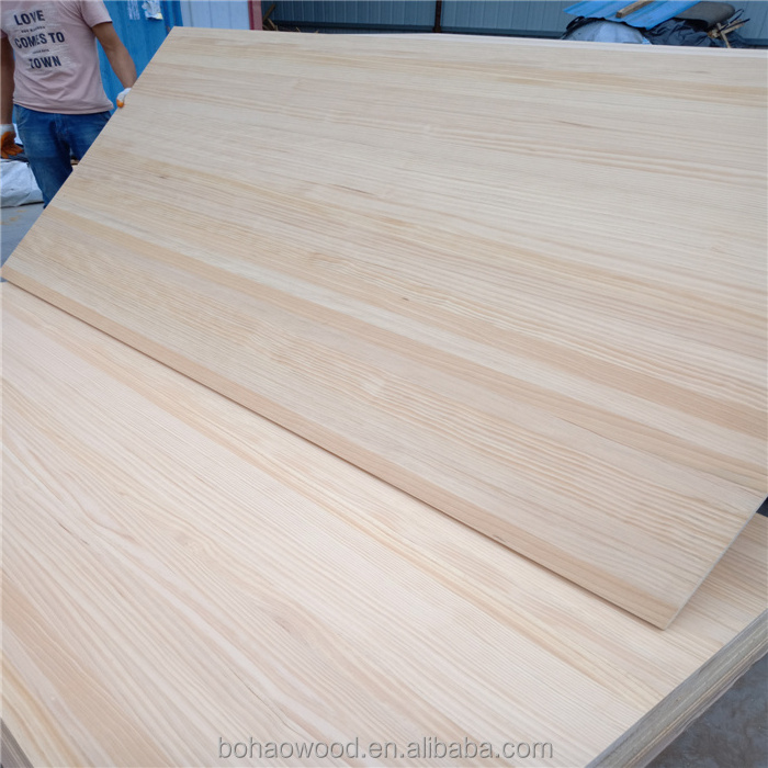 Top quality 1.22*2.44 m Zealand Pine Wood Sheets Pine Wood board Price Sale in Solid Wood Boards