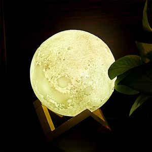 Creative Gift 16 Kinds Of Color Remote Control Night Lamp Usb Rechargeable 3D Moon Panorama Night Light