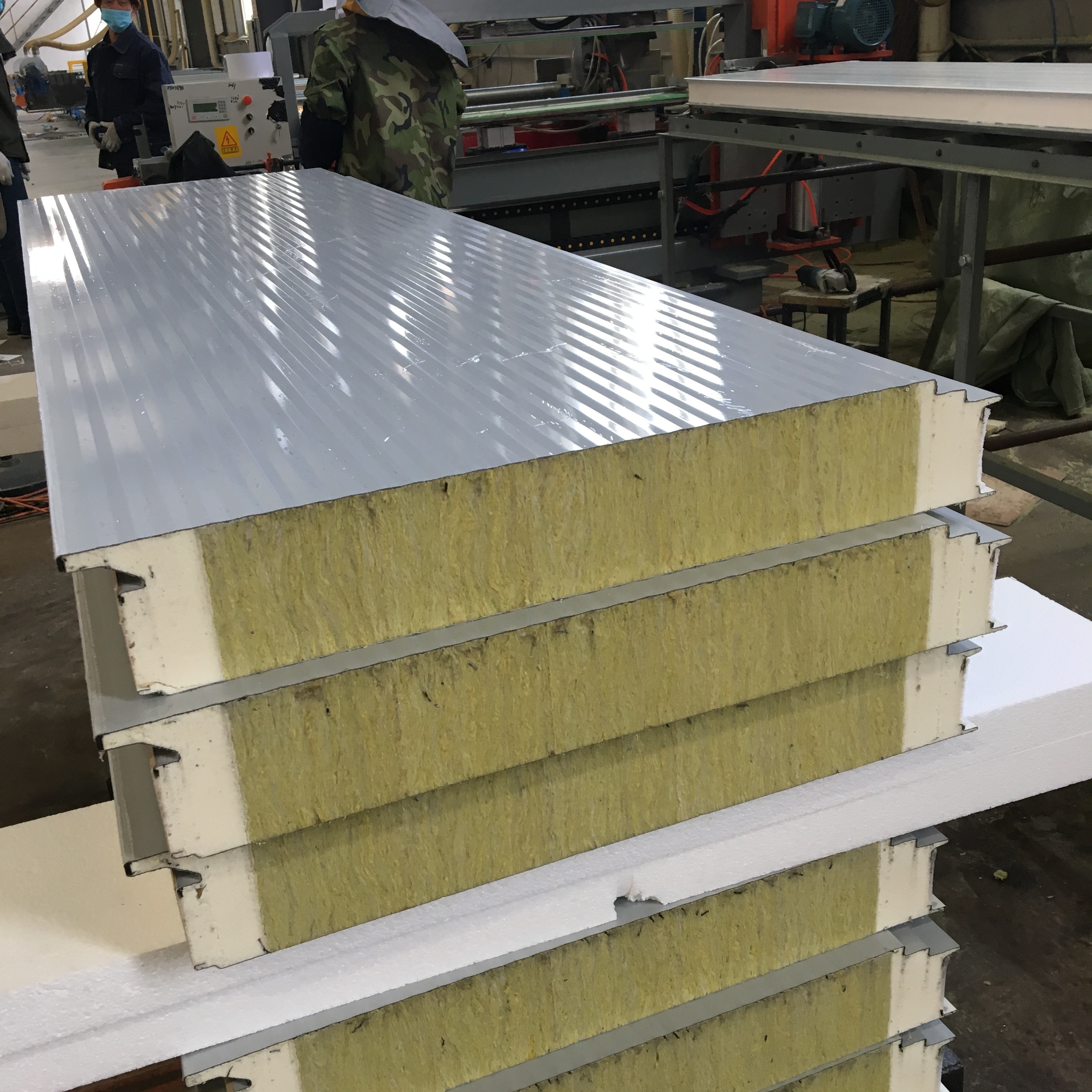 High Quality Color Steel 100mm Fireproof Soundproof Insulation Rock Wool PU EPS Sandwich Panels Warehouse for Walls and Roofs