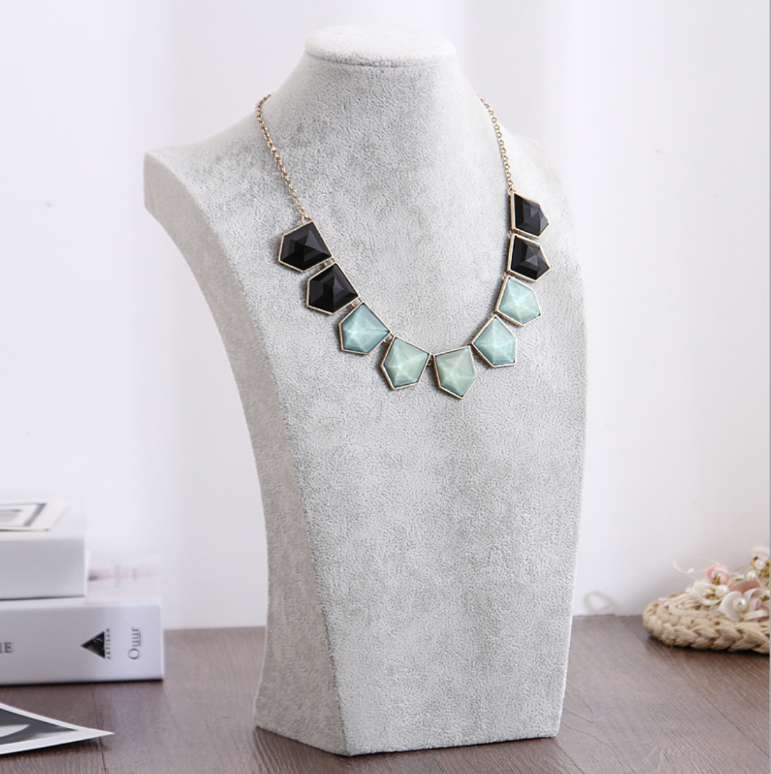 Fashion grey jewellery stands necklace display bust necklace display stands jewelry display mannequin