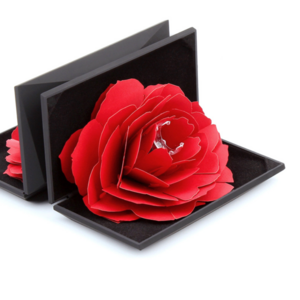 2020 pop up rose rotating jewelry box logo custom packaging box jewelry for wedding engagement