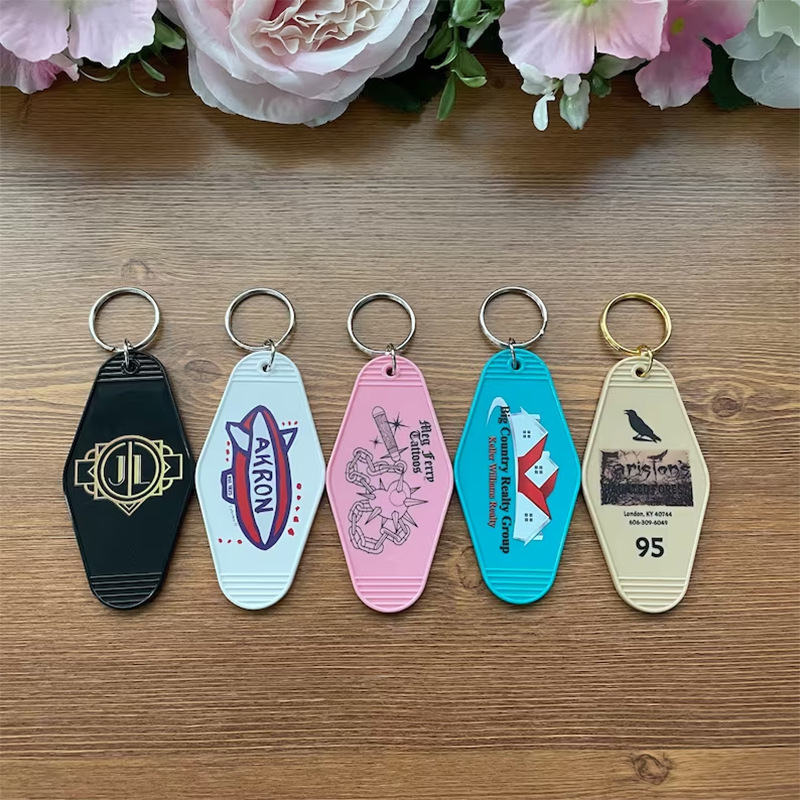 BSBH Custom Promotional QR Code Design Hot Gold Stamping Logo Luggage Tag Plastic Vintage Hotel Keychain