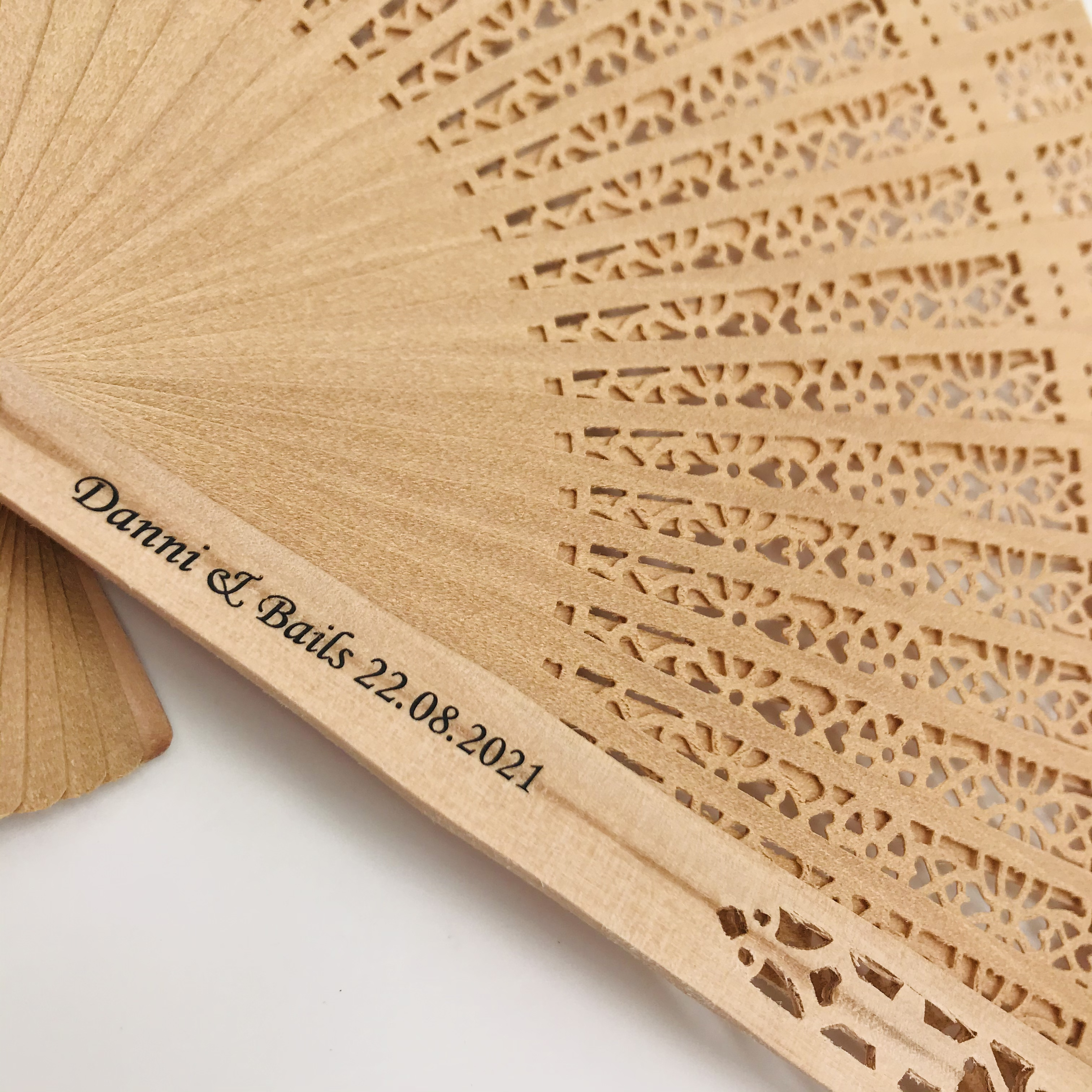 2021 Wholesale Wedding Souvenir Bamboo Handheld Fan Custom Wooden Hand Fan