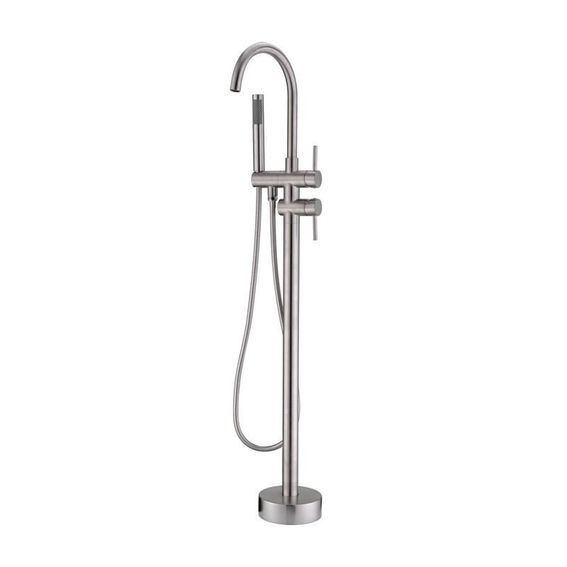 Free standing bathtub faucet