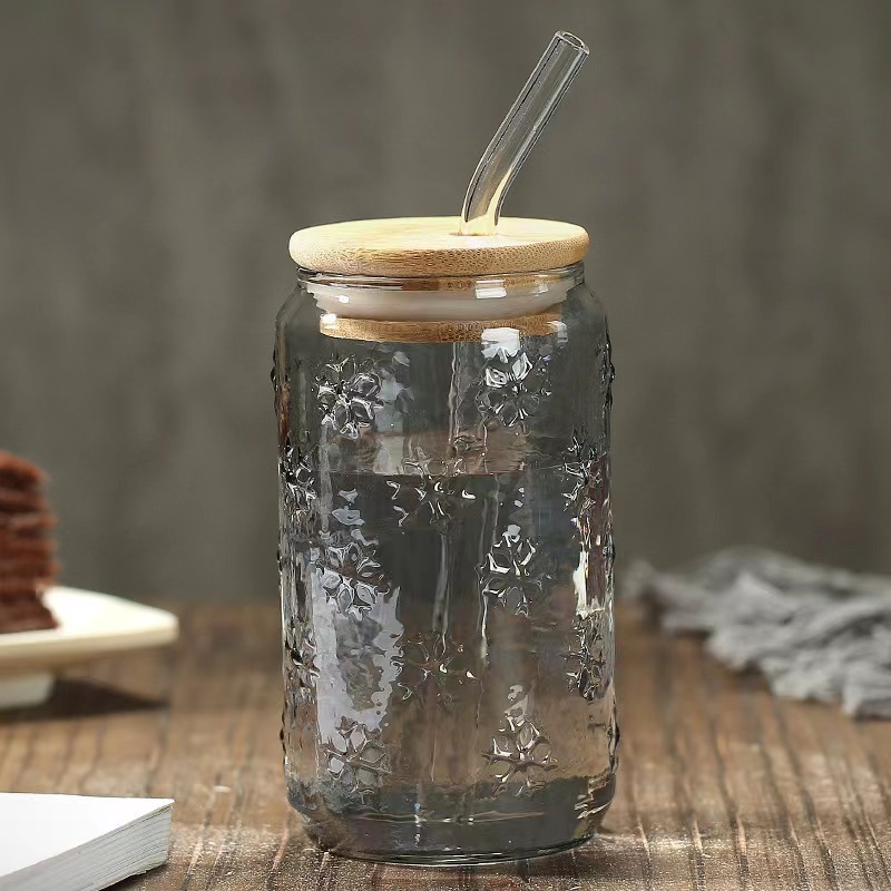 Drinking Glass 16 oz Can Shaped Boba Tea Glass Beer Can Cups with Bamboo Lids and Glass Straws for Juice Beverage Milk