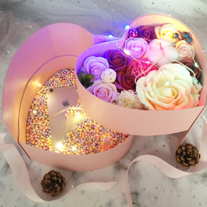 Wholesale Pink Revolving Roses Flower Box 2 Layers Heart Shaped Flower Box With Lids And Window Heart Box For Flowers Bouquet