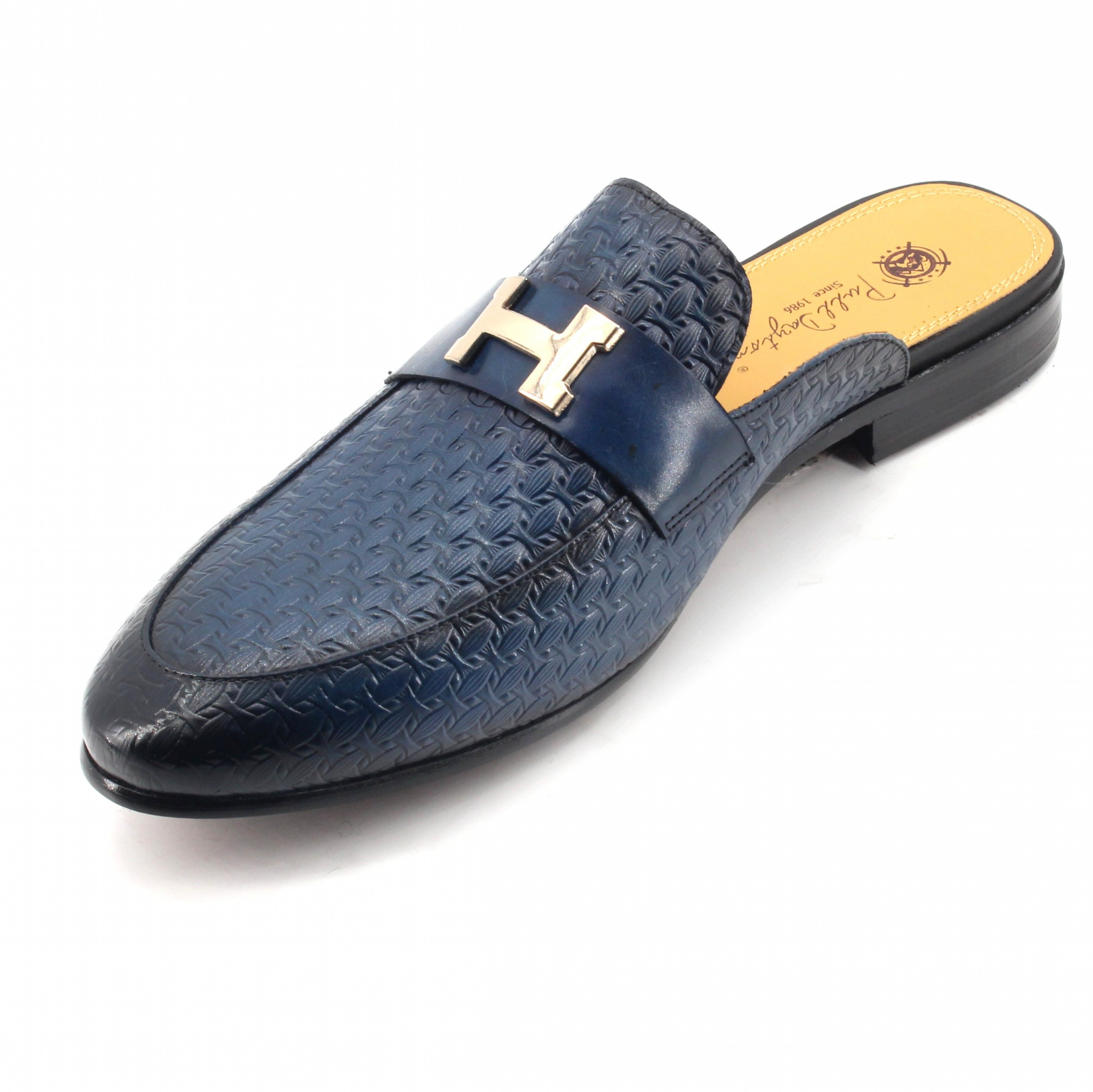 The latest best-selling men's half slippers fashion comfortable shoes