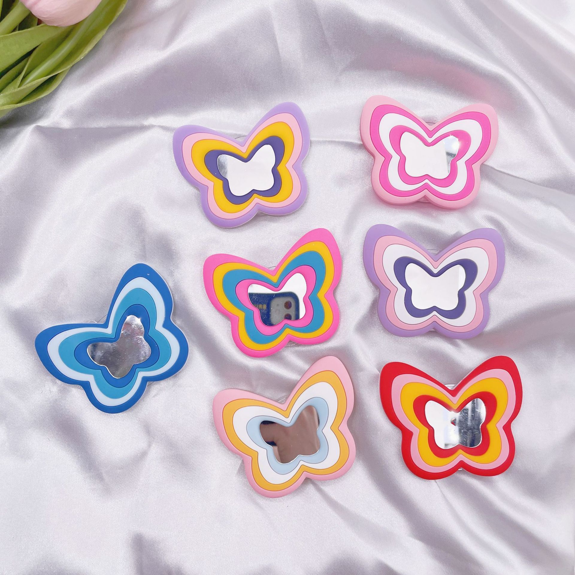 Universal Cute Butterfly Phone Sockets Holder Lazy Phone Mirror Cushion Desktop Portable Folding Telescopic Phone Grip Holder