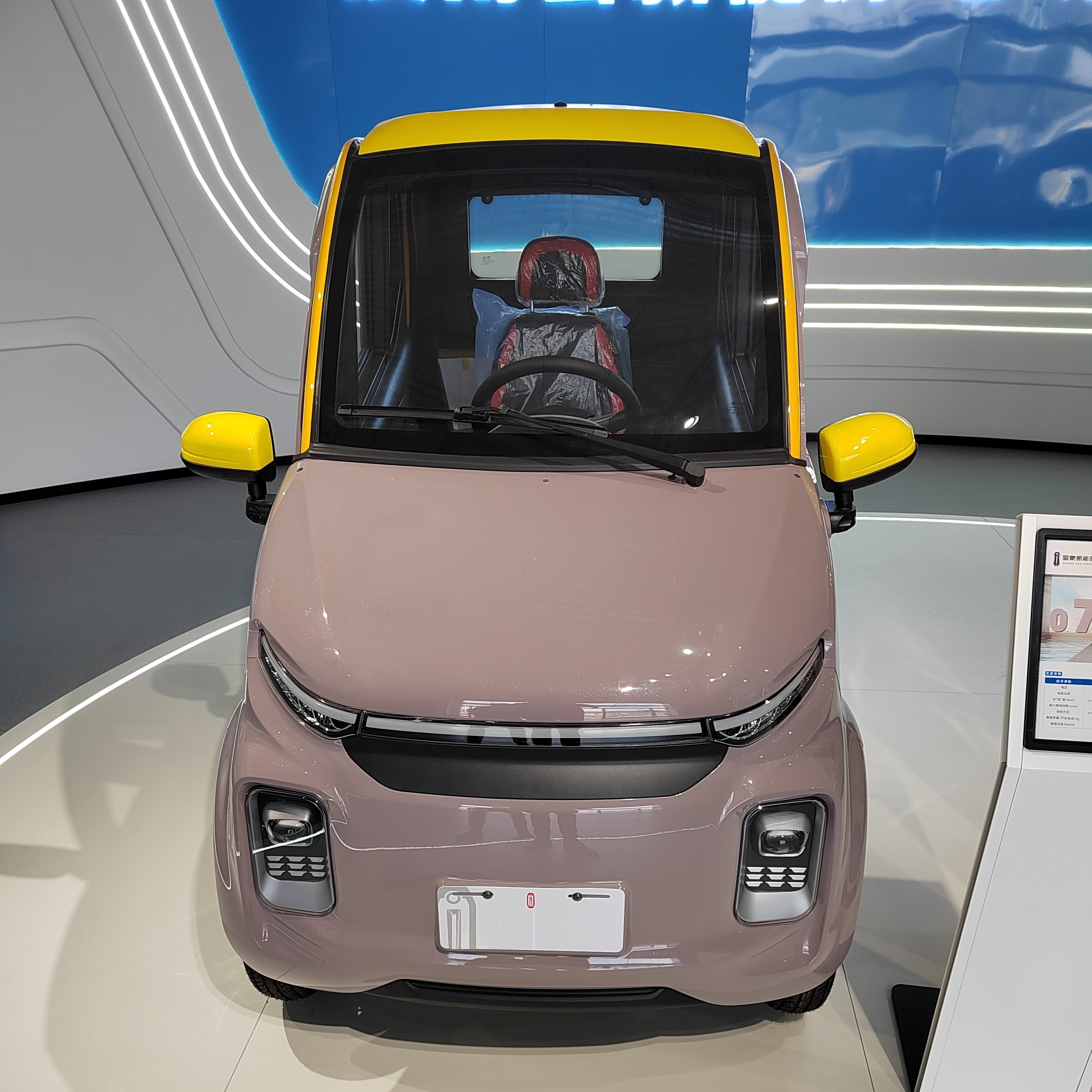 2024 New L6e Approved Adult Electric Mini Cars New Energy Vehicles Adult Cabin Scooter For Sale Eec Coc