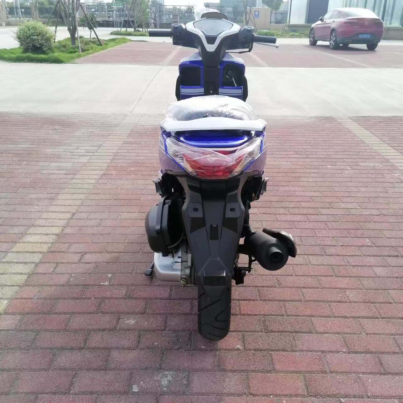 4 Stroke Mopeds 125cc Gas Scooter 75km/H Adult Gas Scooter Motorcycle Scooter Gasoline