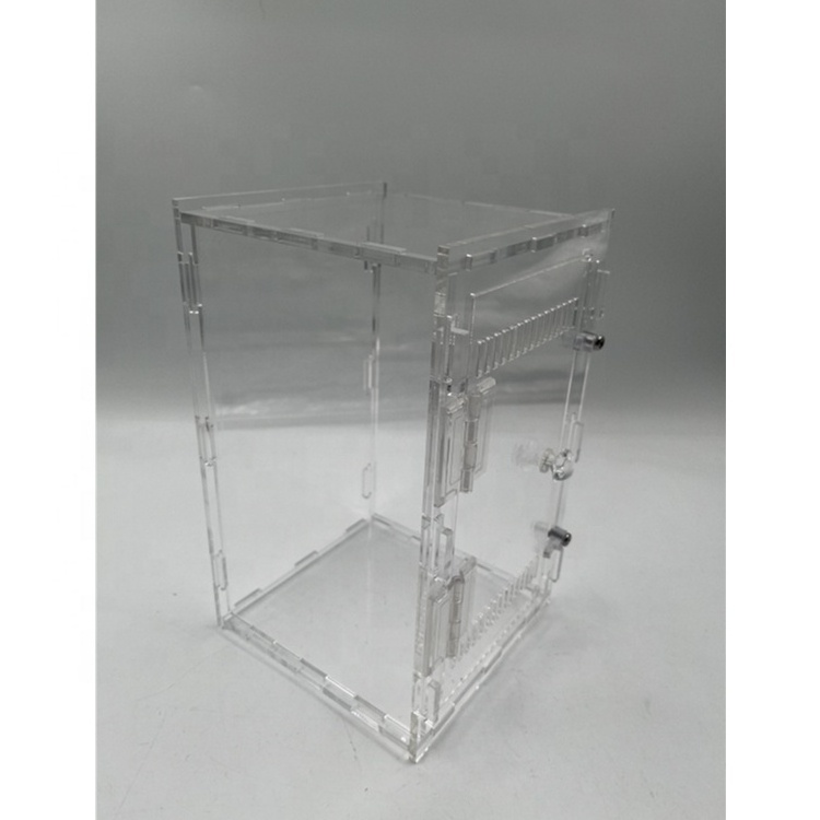 Detachable and Stackable Acrylic Reptile Feeding Box Acrylic Pet Feeding Case Plastic Reptile Case