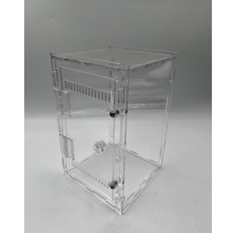 Detachable and Stackable Acrylic Reptile Feeding Box Acrylic Pet Feeding Case Plastic Reptile Case