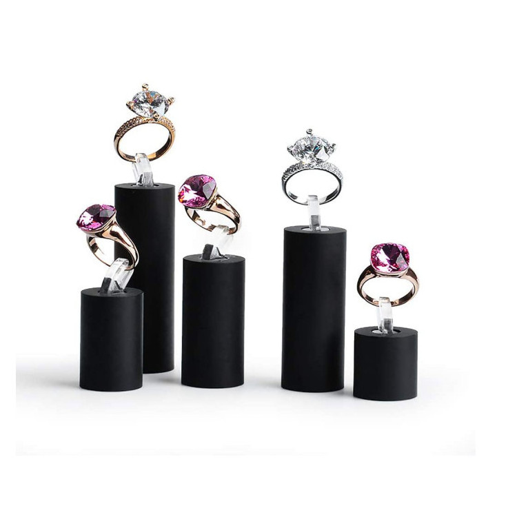 Custom Sizes Best Selling Fashion Black Acrylic Ring Display Stand 7 Piece Acrylic Cylinder Ring Display Holder