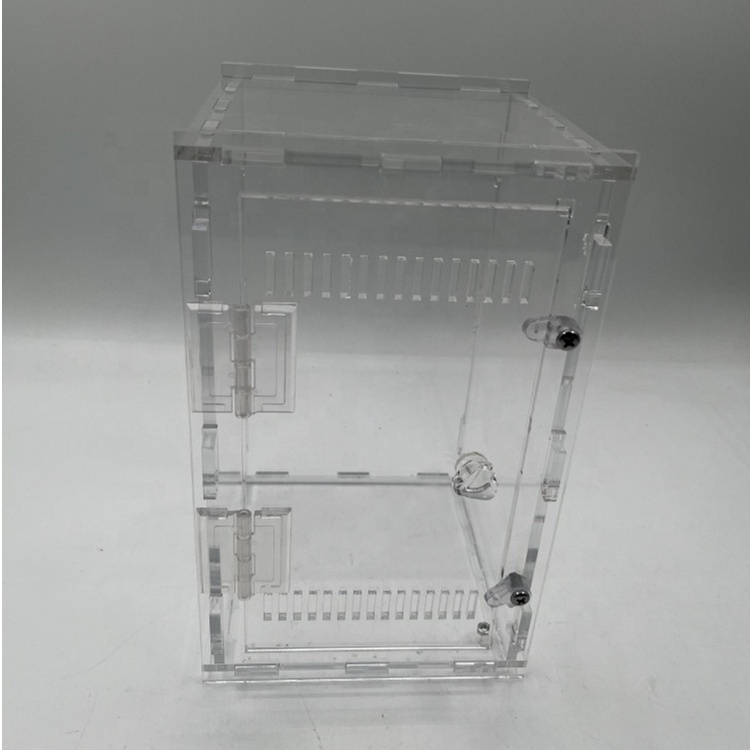 Detachable and Stackable Acrylic Reptile Feeding Box Acrylic Pet Feeding Case Plastic Reptile Case