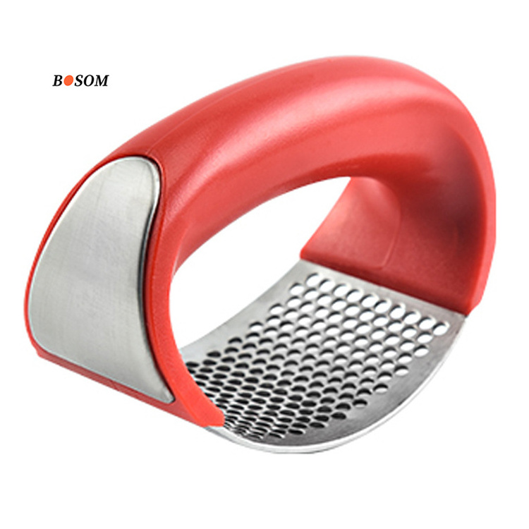 Amazon hot sale safe stainless steel manual garlic press rocker kitchen gadgets garlic ginger mincer crusher squeezer