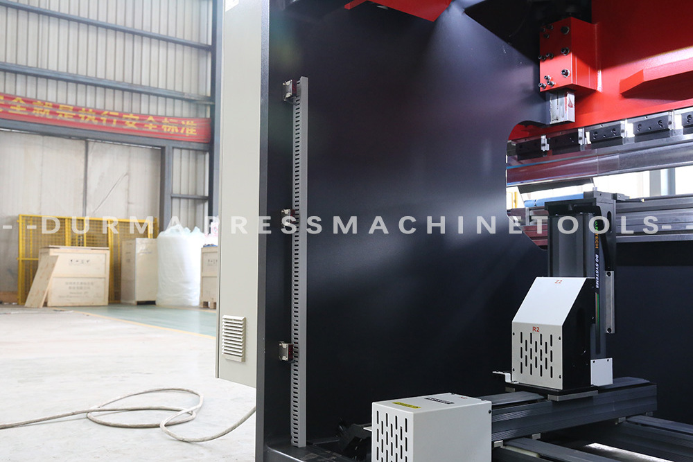 WE67k 100T 125T 175T Smart Hydraulic Press Brake Delem CNC Bending Machine On Cheap Sale