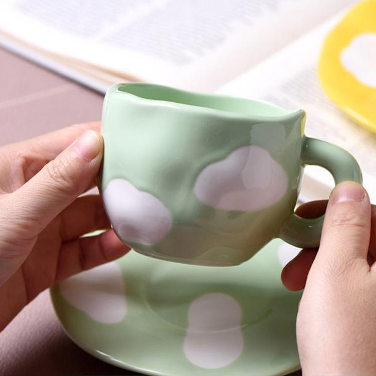 Creative Ins Style Eco-Friendly Irregular Cups Portable Food Grade Hand-Painted Cloud Ceramic Mug Cup With Saucer Set