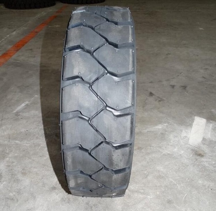 Pneumatic Forklift Tyres 6.50-10 TT 7.00-12 28*9-15 8.25-15 tires