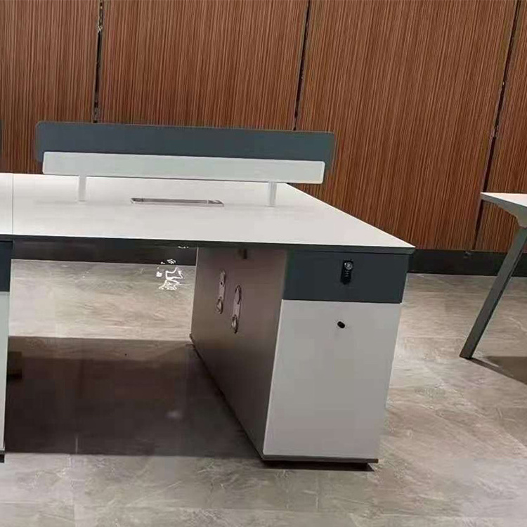 Chinese factories high quality office furniture solid wood 4 seater office workstations desk  with table top partition