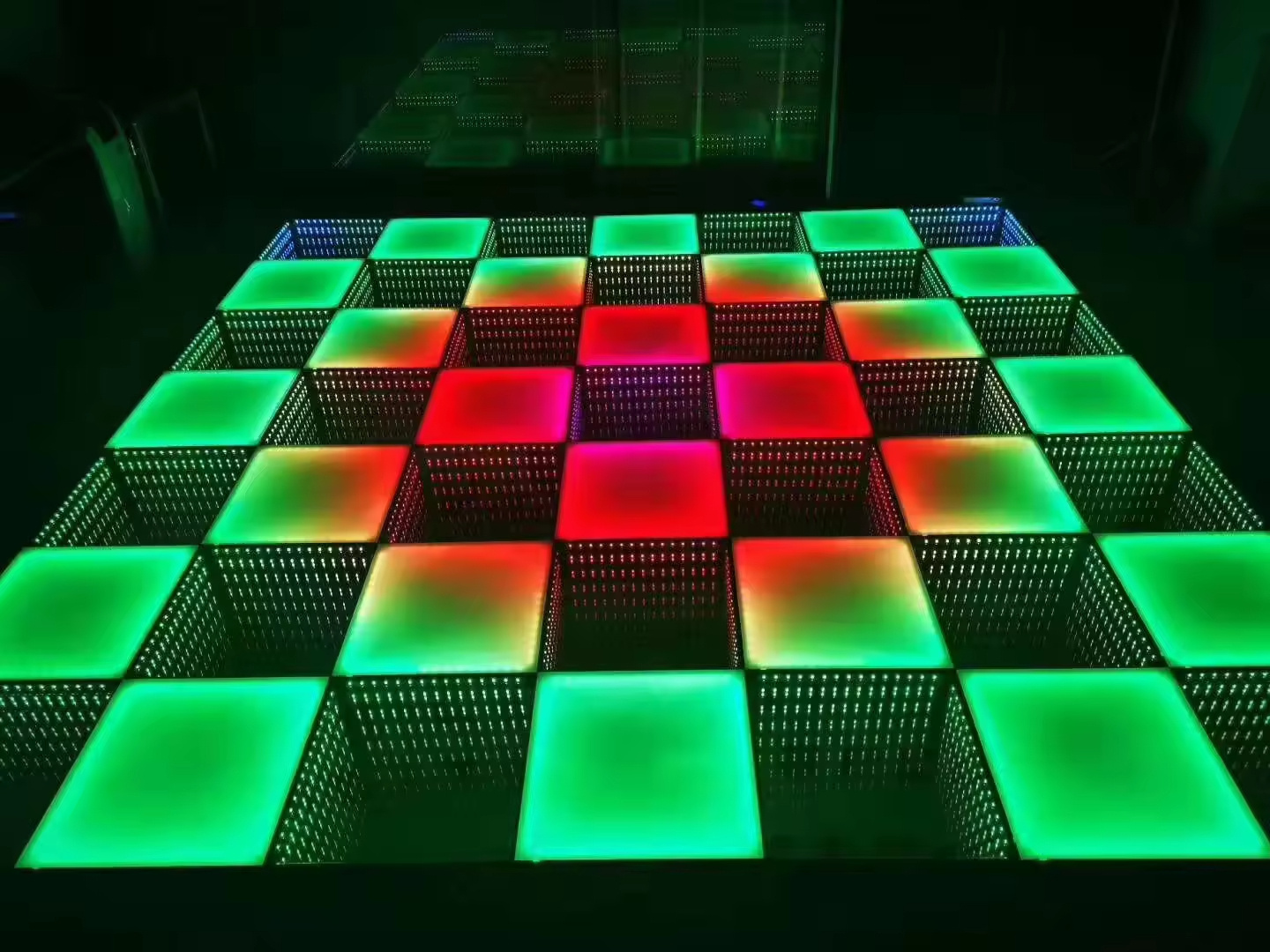 Botai High Quality RGB Dance Portable Glass Disco Night Club Uplights DMX RGB Color 3d Infinity Mirror Led Dance Floor