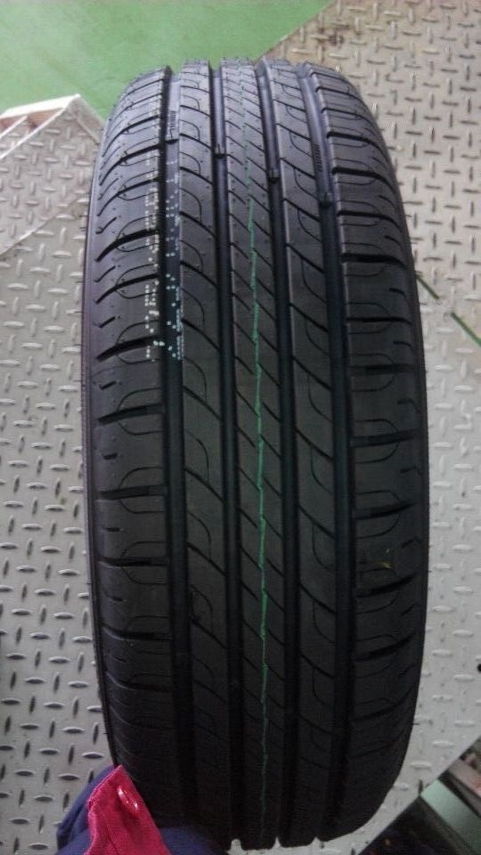 PCR TYRE solid tyre with central steer block 215/55r16