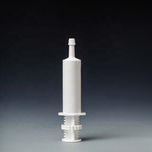 plastic packaging container 60 ml dispenser exact dose syringe veterinary horse calmer syringe for packaging animal medicine