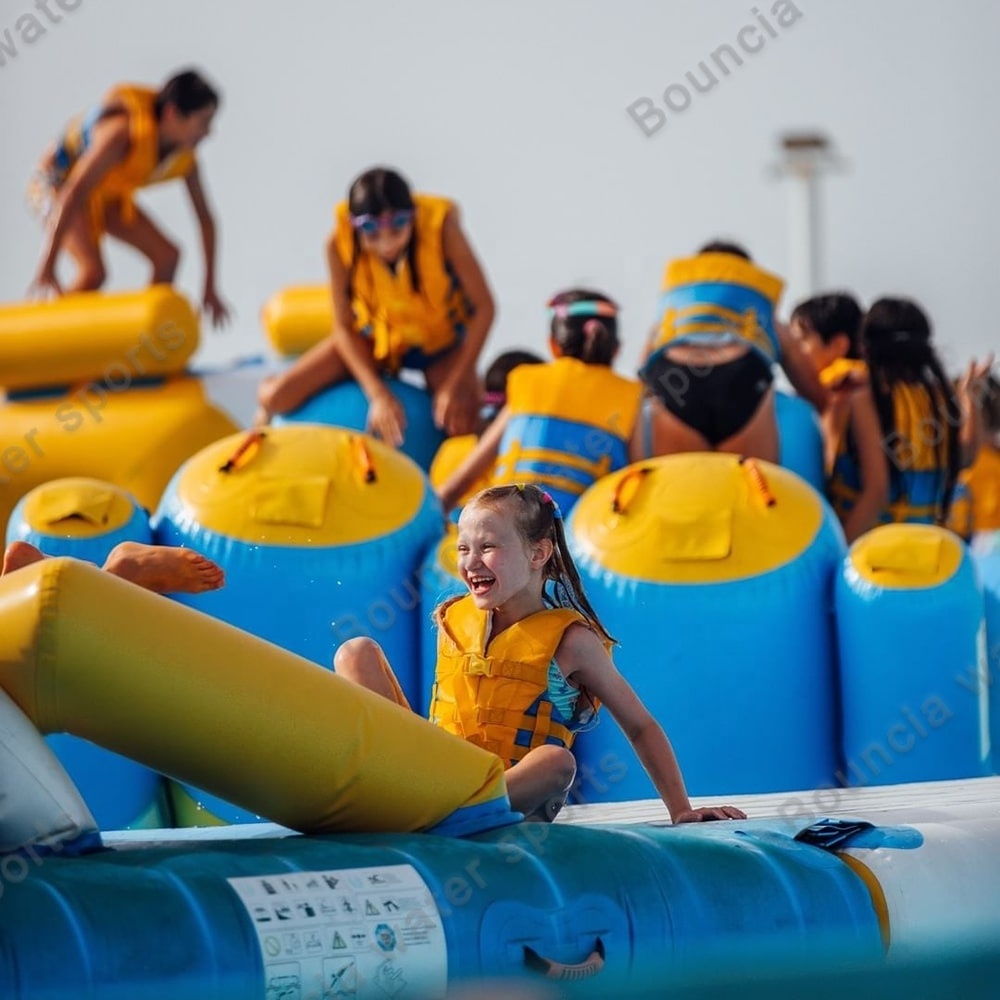 Bouncia Inflatable Floating Water Theme Park For Beach