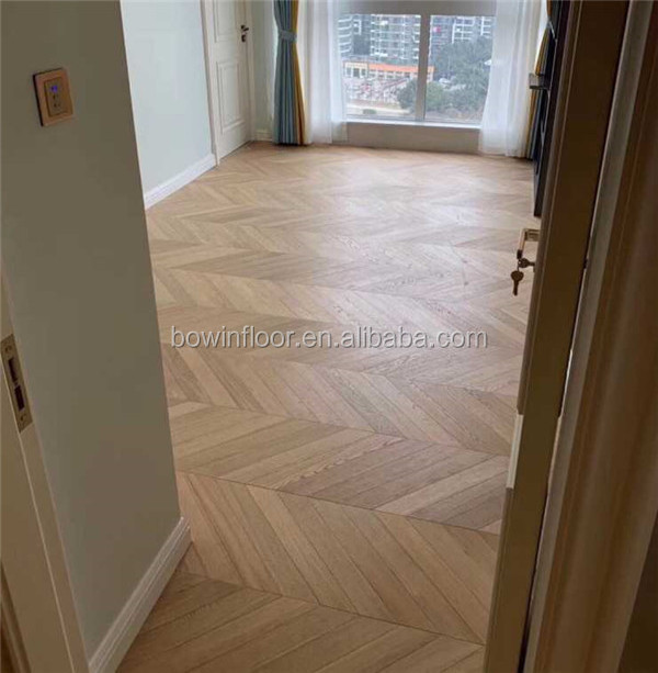 Natural color oak chevron pattern engineered flooring wide solid oak flooring