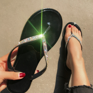 2023 Cheap Summer ladies flat sandals slippers girls luxury jelly slides shoes women clear color rhinestone flip flops