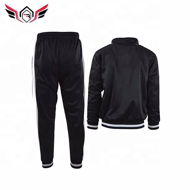 Most Selling Wholesale gym fitness wear zip up hoodie and Joggers Outdoors custom Training Tracksuits