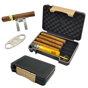 Factory Wholesale Cigar Travel Humidor Plastic Cigar Case with Cigar Accessories Gift Set