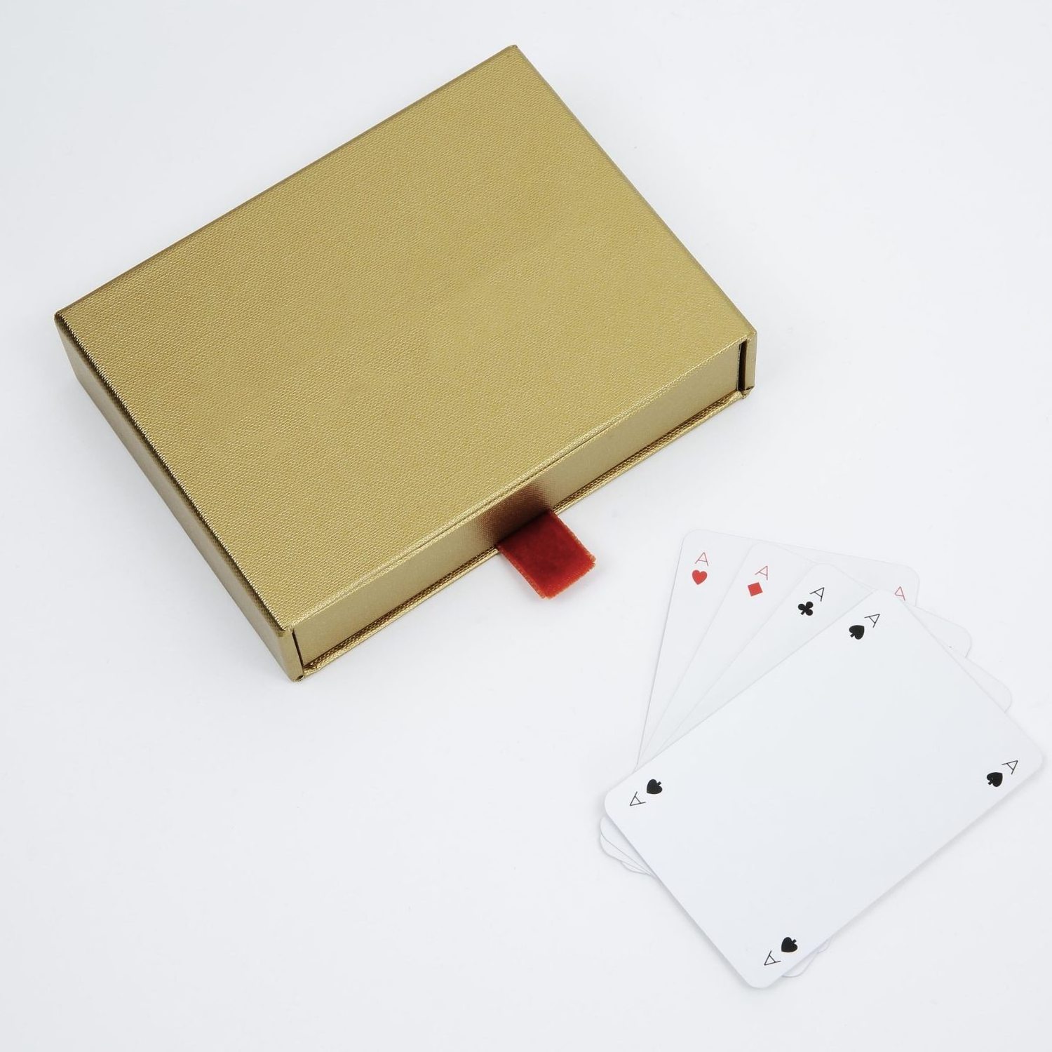 Custom Printing Luxury Durable Plastic Waterproof Poker Card Bridge Size Pvc Playing Cards With Box For Family Games