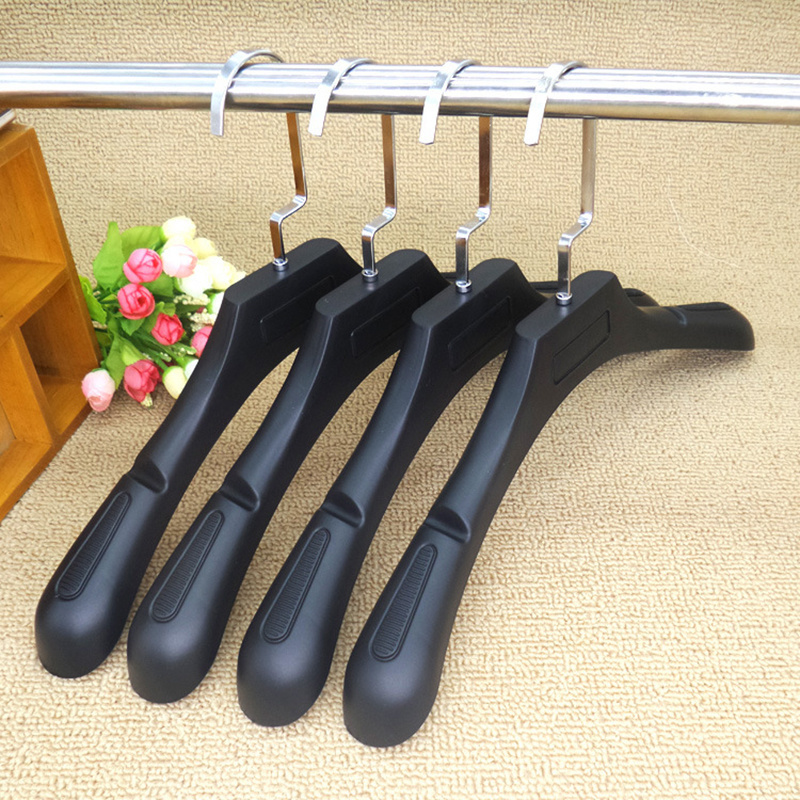 Custom Men Clothes Suit Hangers Luxury Non Slip Plastic Hanger Women Suits Garment Store Display Hanger