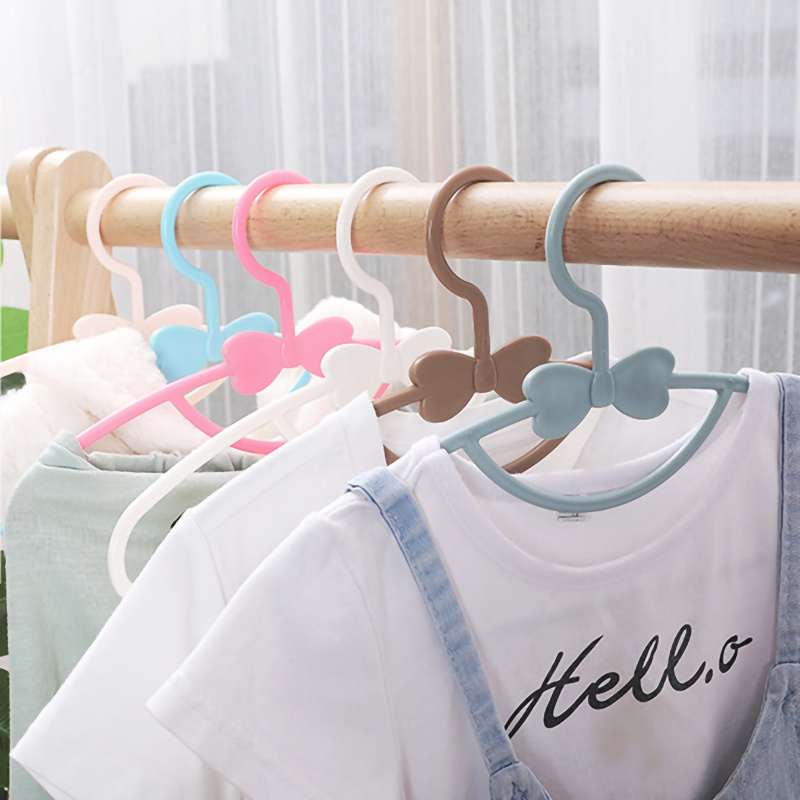 Kids Clothes Hanger Newborn Clothes Non-slip Plastic Display Hangers Windproof Children Coats Hanger Baby Clothing Organizer