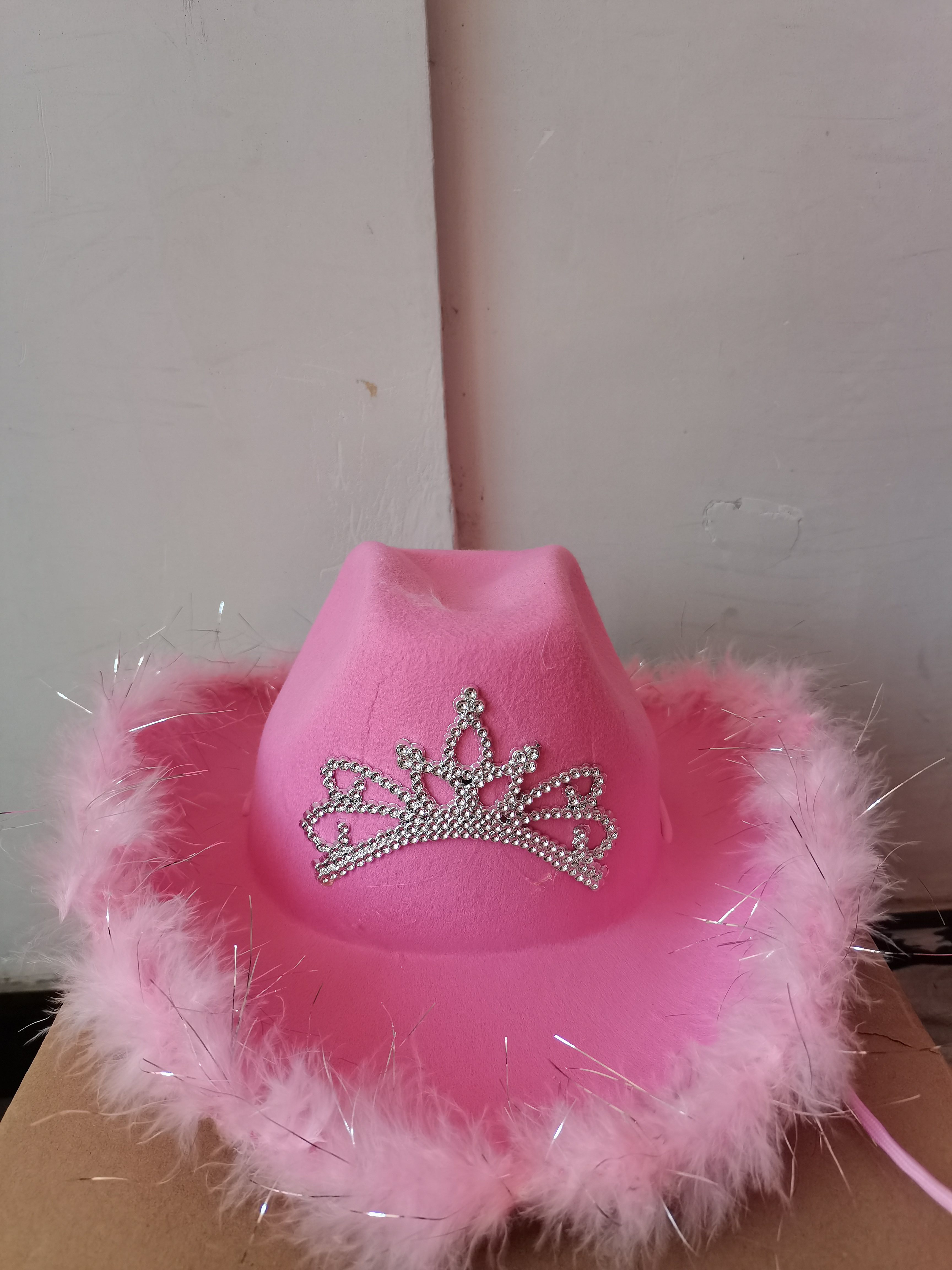 Halloween Pink Feather Western Cowboy Hat Carnival Party Ball Makeup Nine Lights Crown Color Diamond Glowing Cowboy Hat