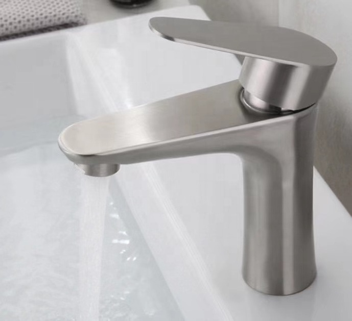 High Quality SUS304 Bathroom Basin Faucet Cold and Hot Water Mixer Waterfall Deck Mounted Faucet Tap