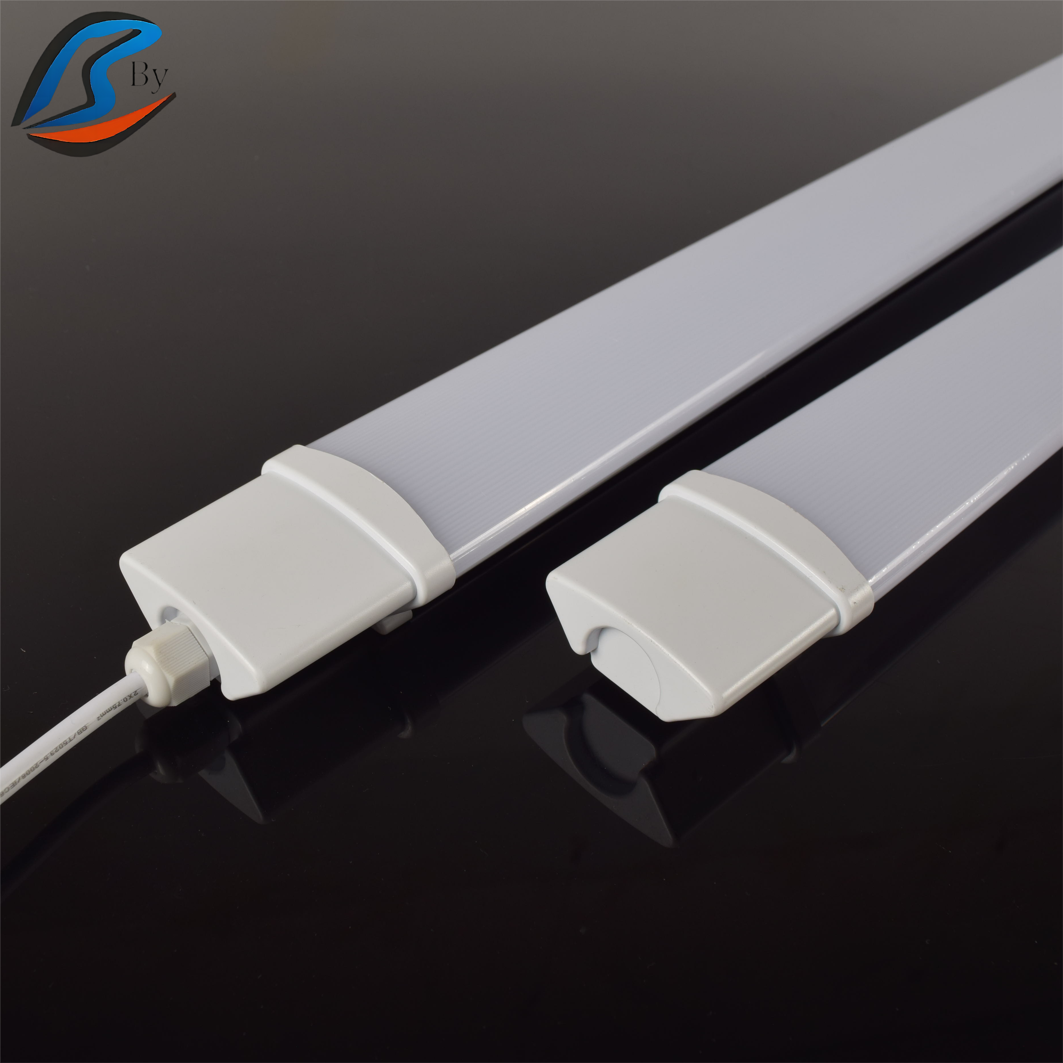 Outdoor indoor Cold Storage Clear Cover IP65 Waterproof Fluorescent Lighting fixture  Tri-proof LED Tube Lamp