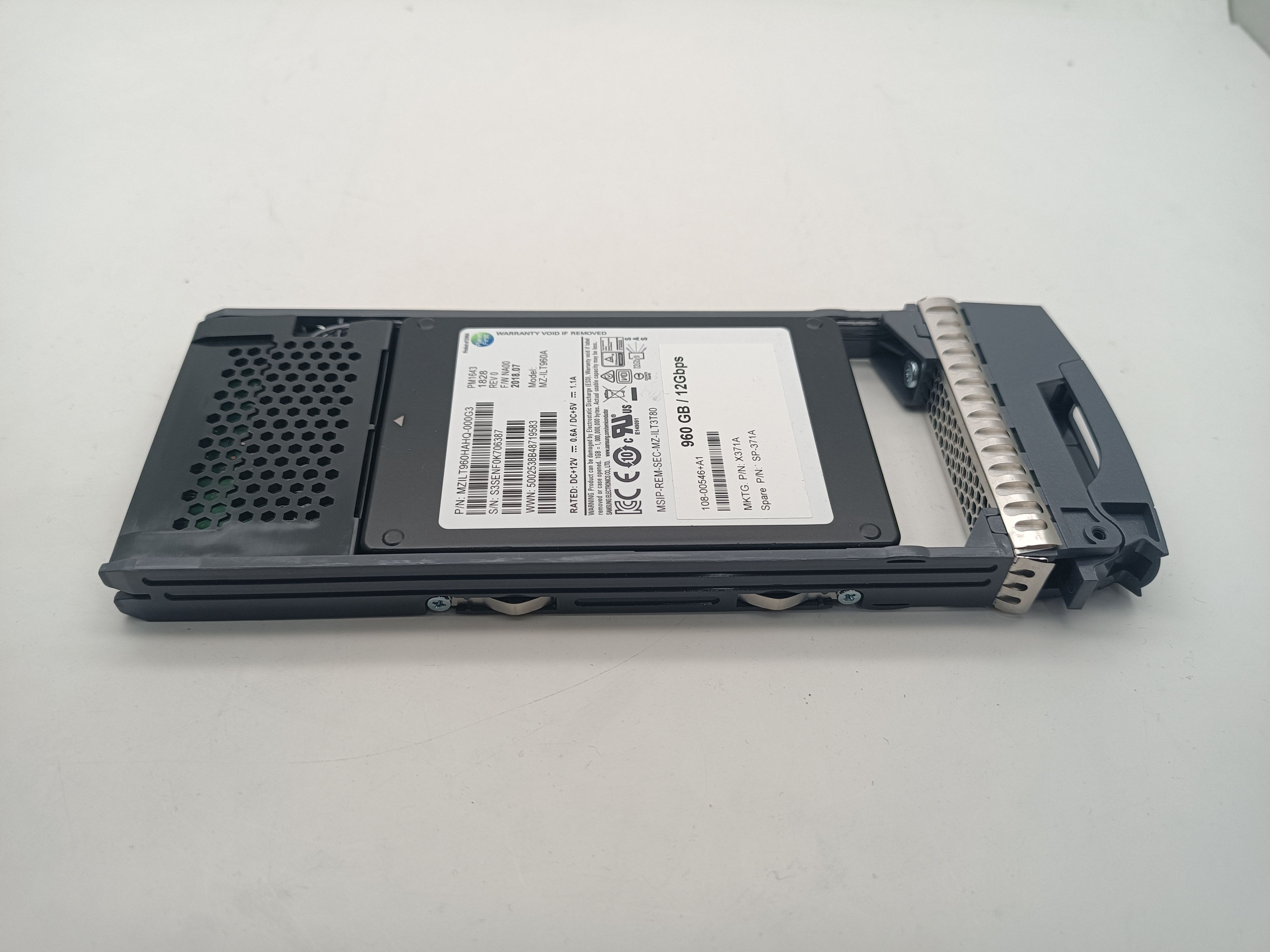 New In stock NETAPP X371A-R6 2.5 SSD 960GB Drive Bulk HDD Hard Drives