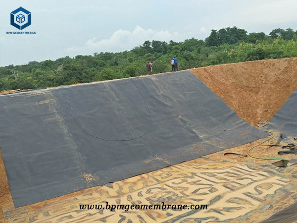 Reinforced polyethylene liner Dam lining contractors  Retention pond liner Agricultural HDPE Geomembrane dam lining material