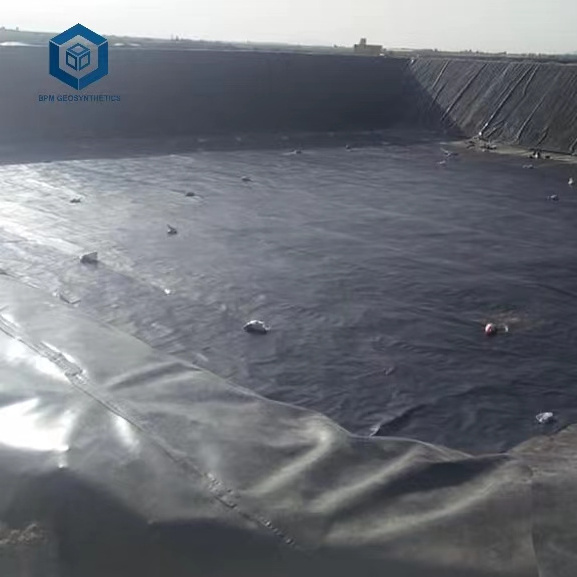 Wastewater Lagoons Plastic Waterproof Geomembrane 2mm HDPE Liner Roll for Mining Projects in Chile