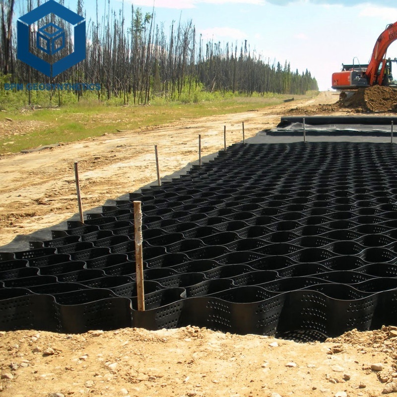 HDPE Slope Protection Geocell Honey System in Road construction for Slope Stabilization in Spain