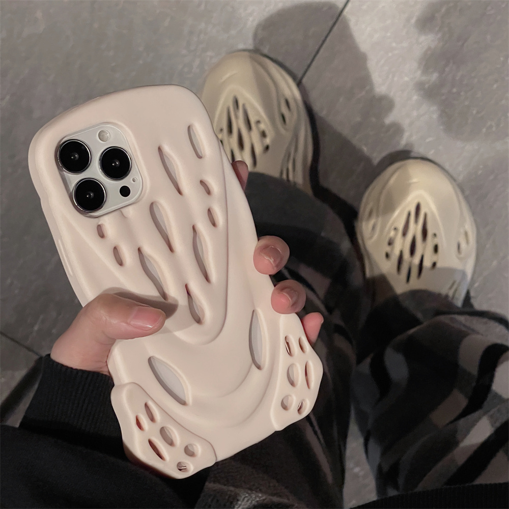 Low price of Brand new hollow shoes phone case cooling silicone phone case protection soft cover for iphone BQC CASE