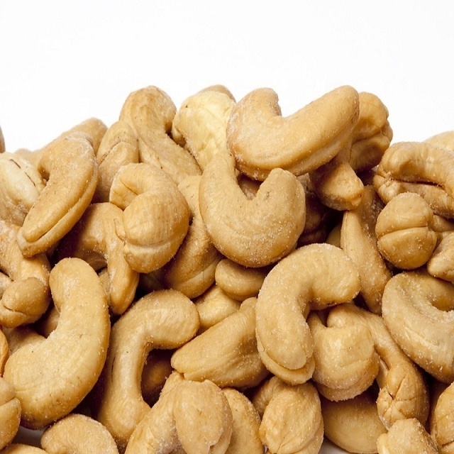 Wholesale  Romania High Quality Raw Cashew Nuts With Best Price All Size Roasted Salted Cashew Nut Cheap Price